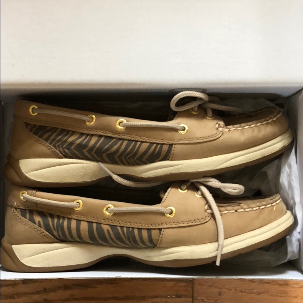 Sperry size 7.5 zebra laguna